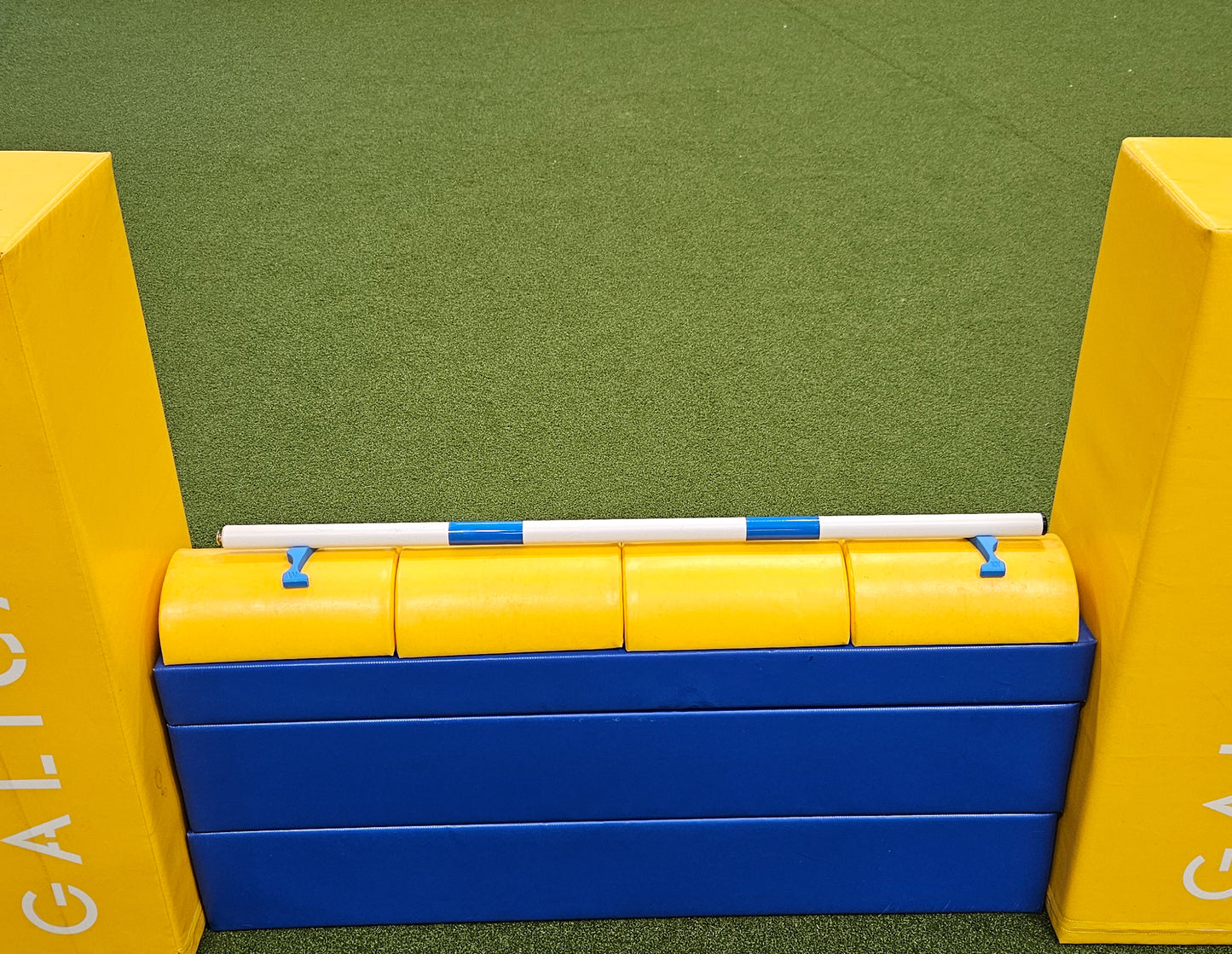 Clear Jump Bar - Supports included